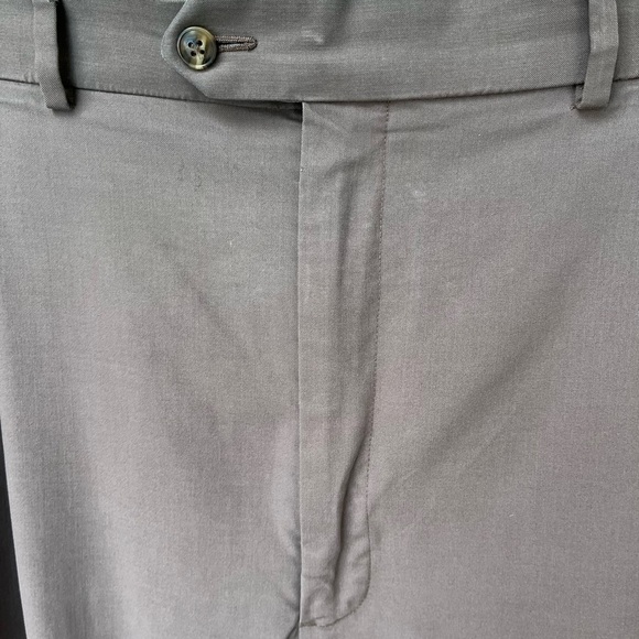 Roundtree and Yorke TravelSmart Dress Pants. Mocha. 46 x 29 - Picture 7 of 8